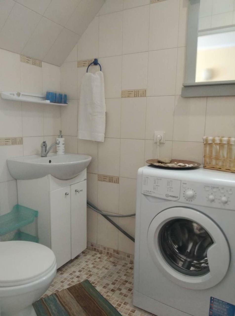 Yzzi Apartment พาลังกา ภายนอก รูปภาพ