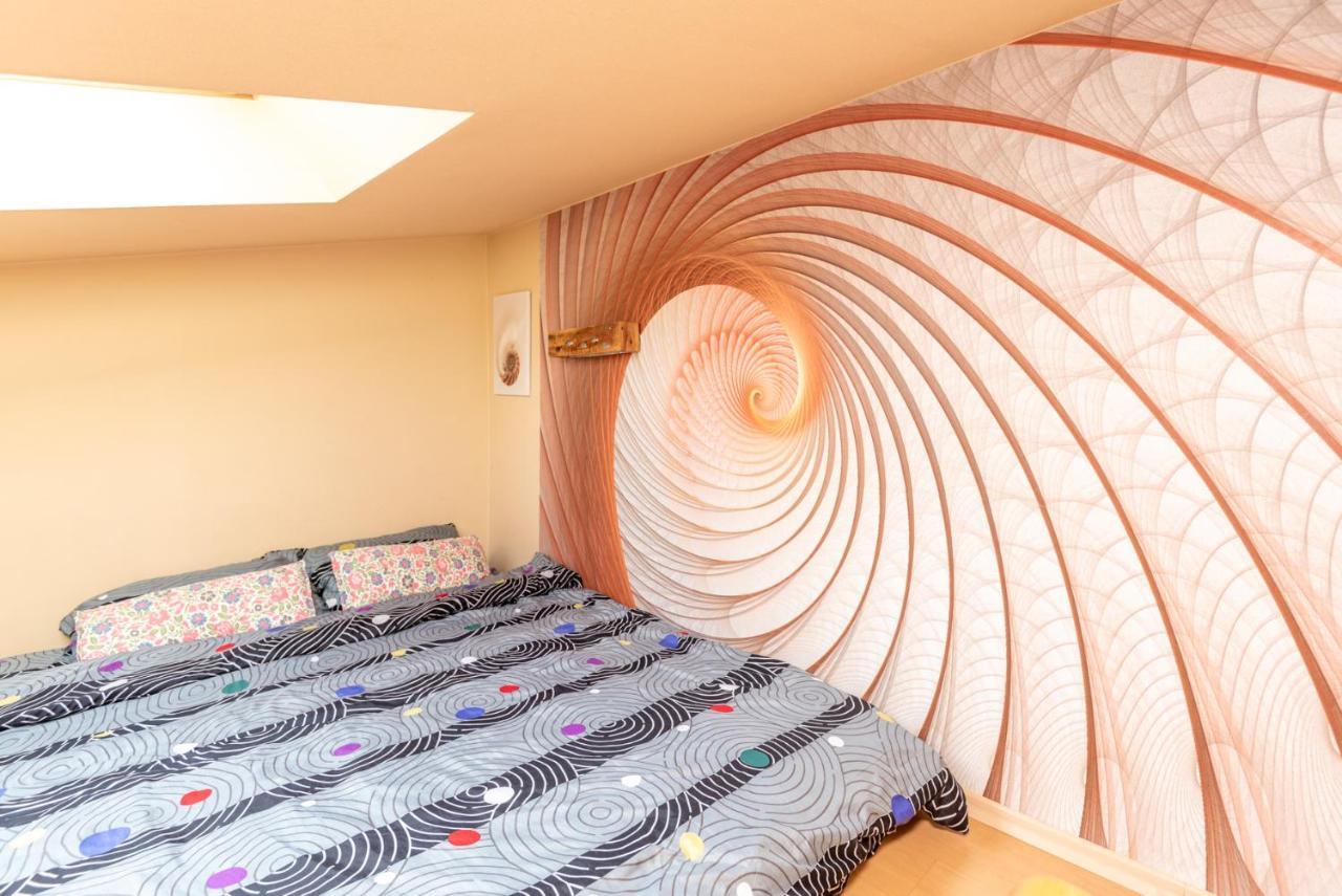 Yzzi Apartment พาลังกา ภายนอก รูปภาพ