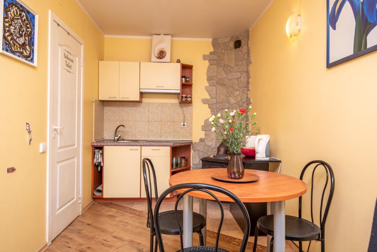 Yzzi Apartment พาลังกา ภายนอก รูปภาพ