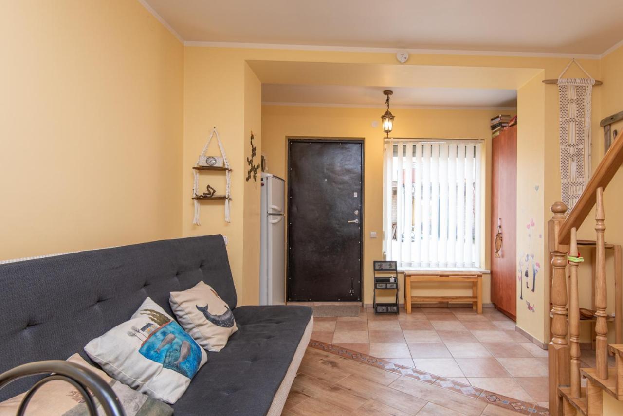 Yzzi Apartment พาลังกา ภายนอก รูปภาพ