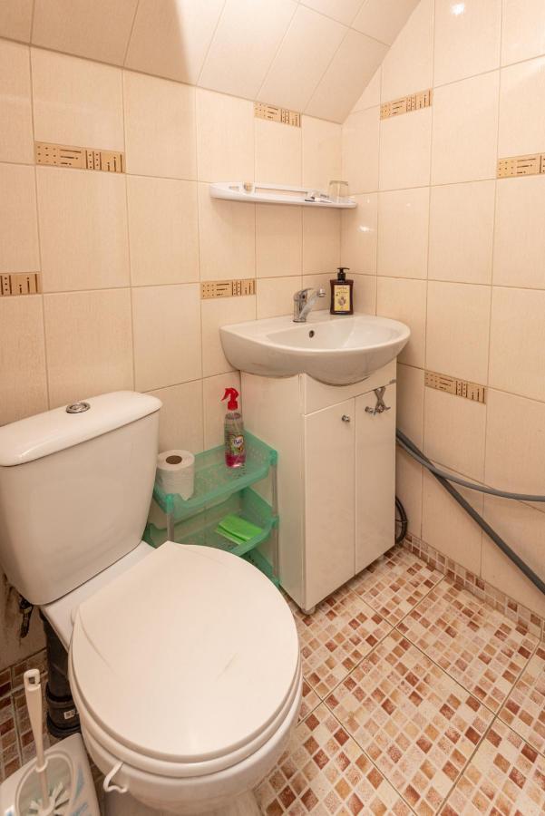 Yzzi Apartment พาลังกา ภายนอก รูปภาพ